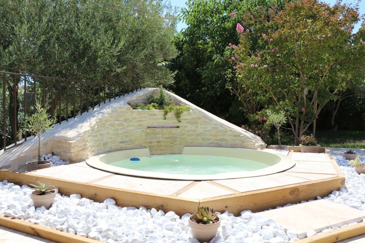 La Villa Des Moulins Calvisson Εξωτερικό φωτογραφία